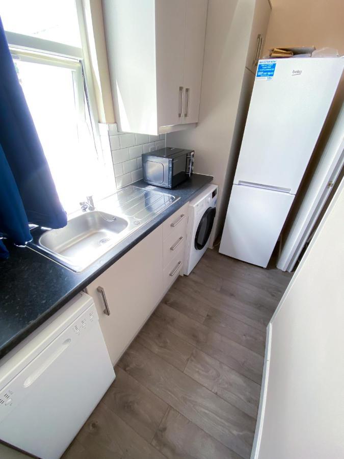 Stylish 1 Bedroom Flat In Wood Green London Kültér fotó
