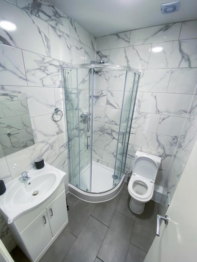 Stylish 1 Bedroom Flat In Wood Green London Kültér fotó
